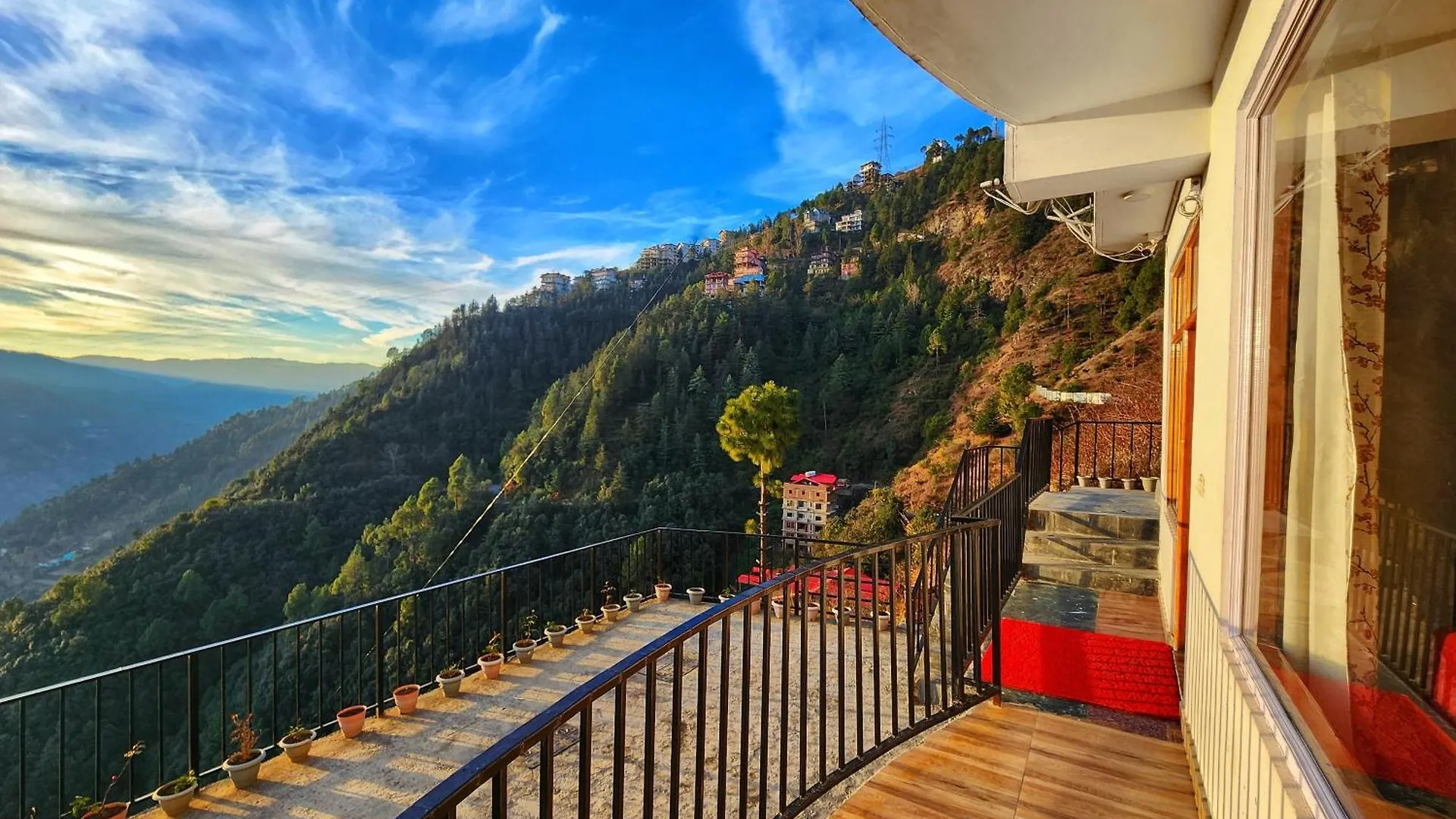 Royal Cedar Retreat Bed & Breakfast Shimla India