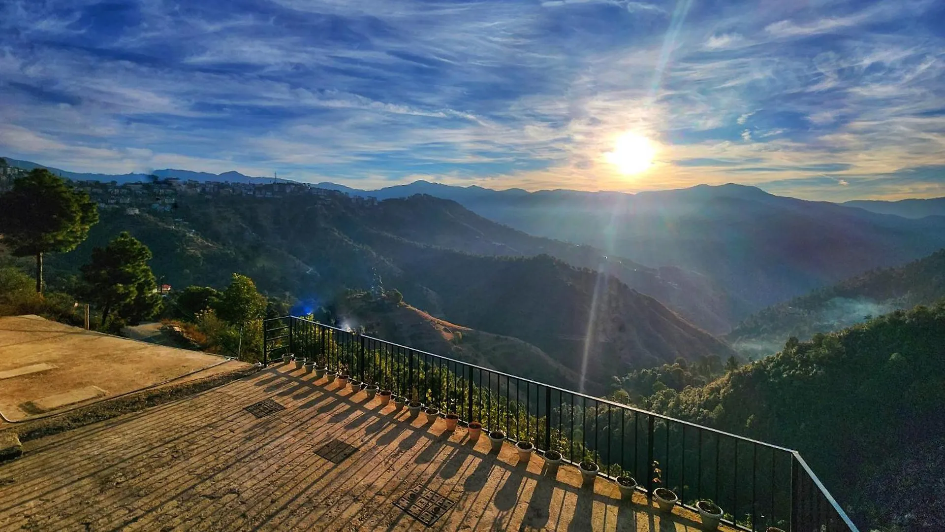 Royal Cedar Retreat Bed & Breakfast Shimla India
