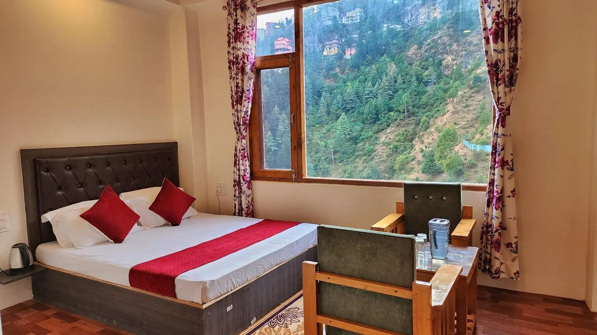 Royal Cedar Retreat Bed & Breakfast Shimla India