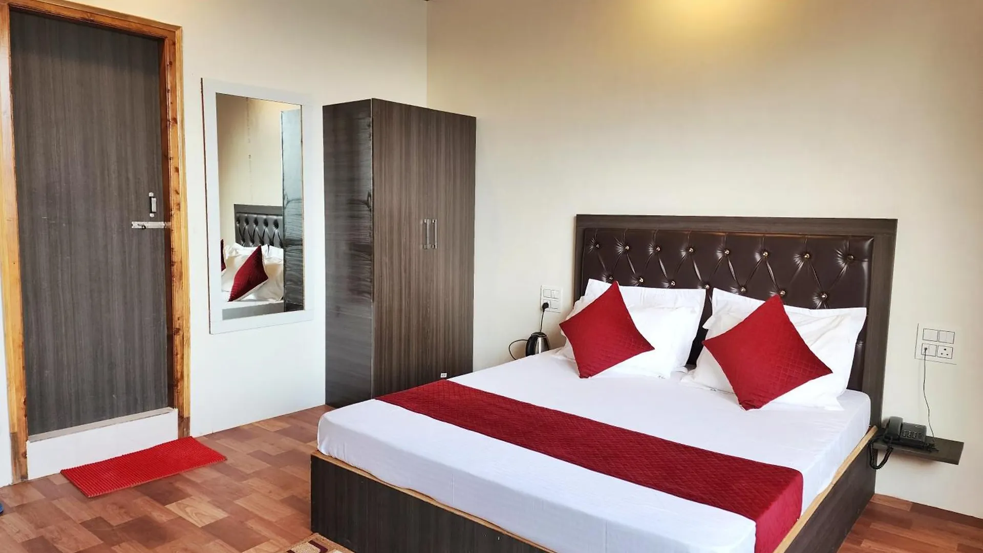 Royal Cedar Retreat Bed & Breakfast Shimla